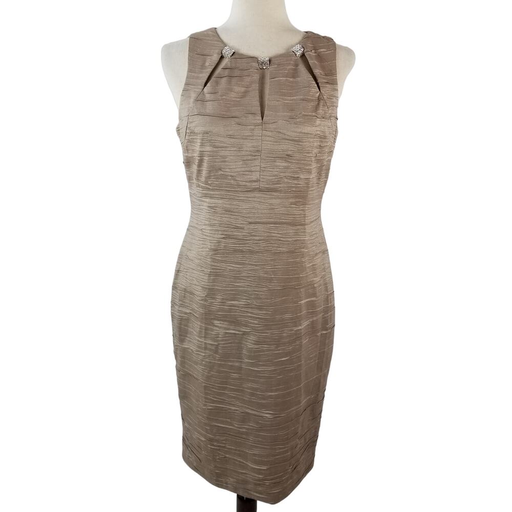Eliza J Taupe Beige Jeweled Cutout Textured Lined Rear Zip BodyCon Dress Size 6